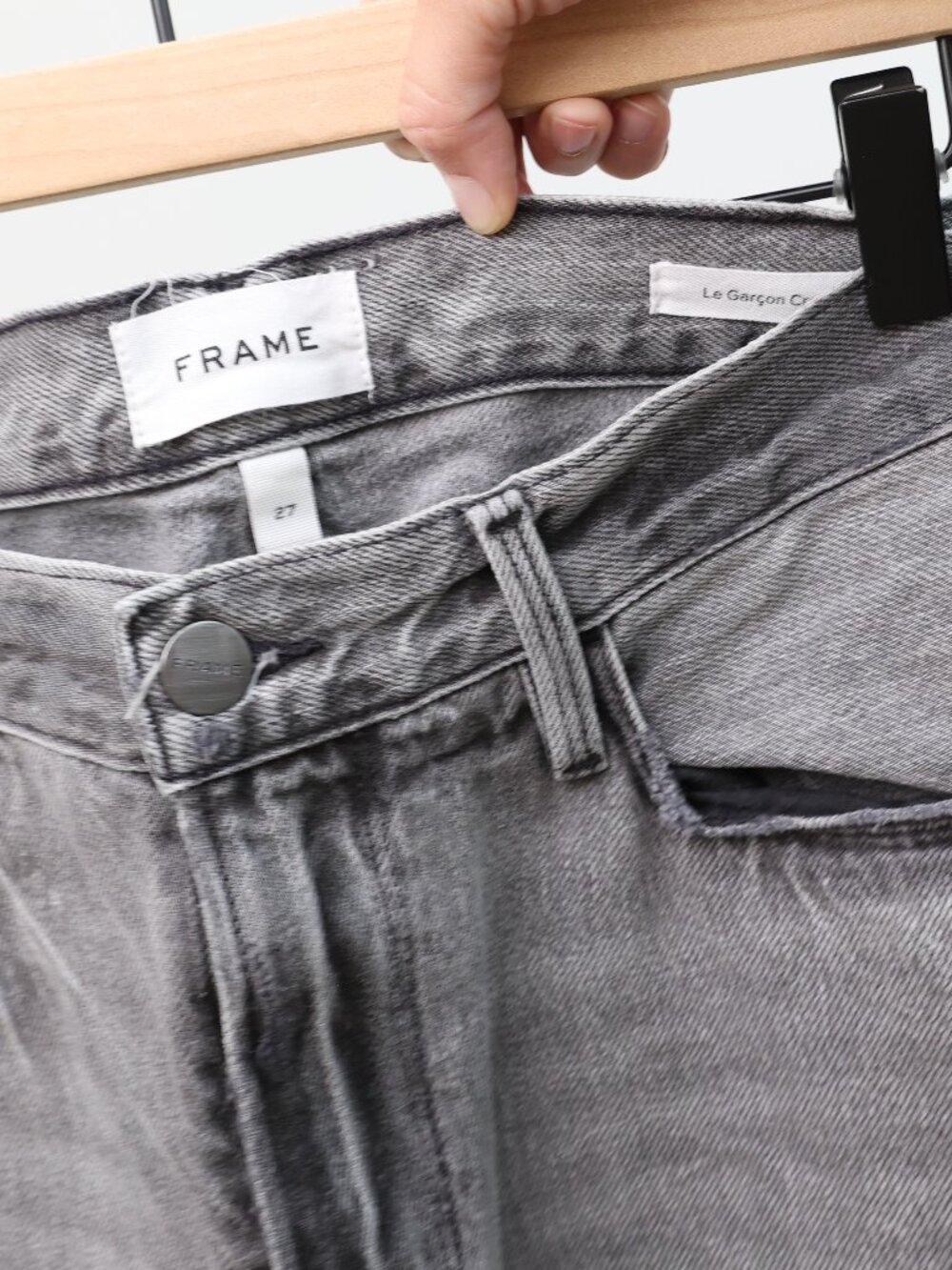 FRAME Le Garcon Mid-Rise Distressed Jeans in Grey Size 27 - Picture 4 of 4